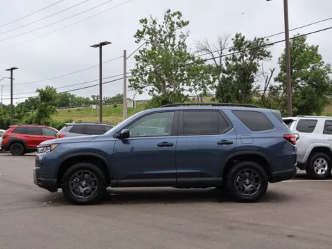 More photos of 2026 Honda Pilot TrailSport at Jay Wolfe Honda, MO