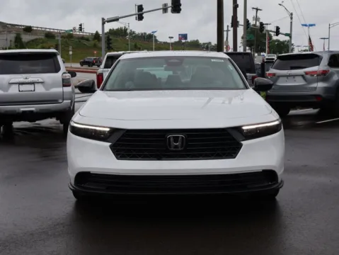Photos of 2026 Honda Accord Sedan SE for sale in Kansas City, MO at Jay Wolfe Honda