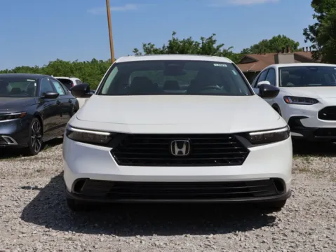 Photos of 2026 Honda Accord Sedan SE for sale in Kansas City, MO at Jay Wolfe Honda