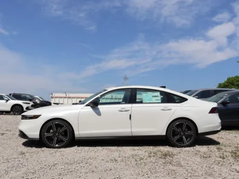 More photos of 2026 Honda Accord Sedan SE at Jay Wolfe Honda, MO