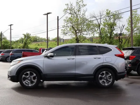 More photos of 2018 Honda CR-V EX-L at Jay Wolfe Honda, MO