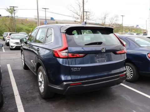 More photos of 2023 Honda CR-V LX at Jay Wolfe Honda, MO