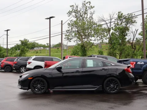 More photos of 2020 Honda Civic Si Sedan Si at Jay Wolfe Honda, MO