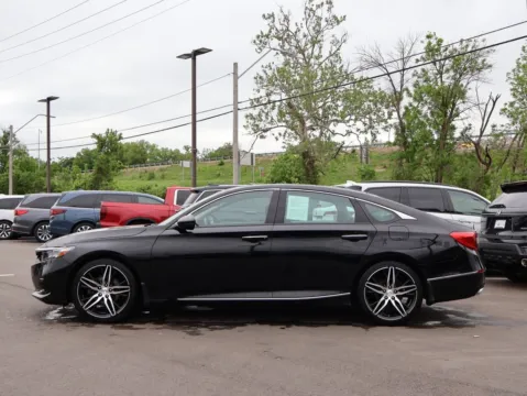 More photos of 2021 Honda Accord Sedan Touring at Jay Wolfe Honda, MO