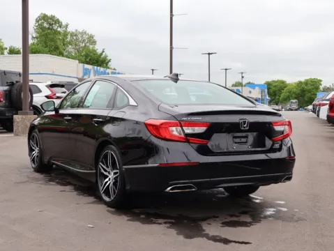 More photos of 2021 Honda Accord Sedan Touring at Jay Wolfe Honda, MO
