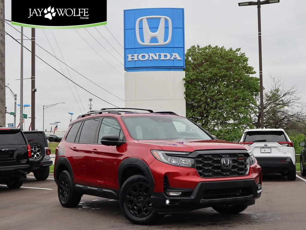 Used 2022 Honda Passport TrailSport with VIN 5FNYF8H68NB007618 for sale in Kansas City