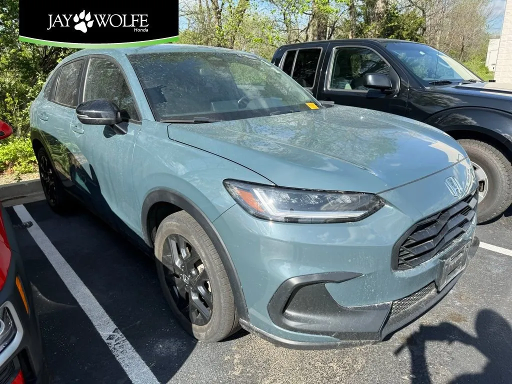 Green 2023 Honda HR-V Sport for sale in Kansas City, MO