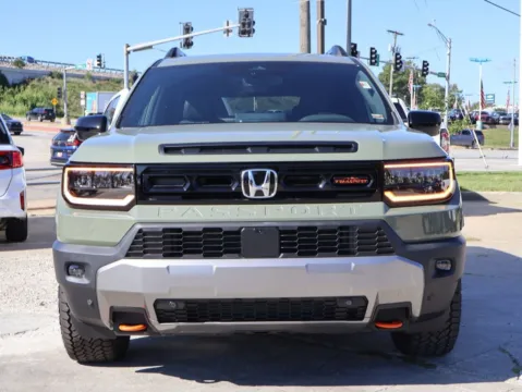 Photos of 2026 Honda Passport TrailSport Elite for sale in Kansas City, MO at Jay Wolfe Honda