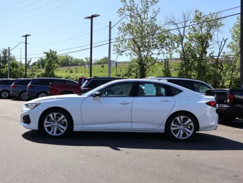 More photos of 2021 Acura TLX w/Technology Package at Jay Wolfe Honda, MO