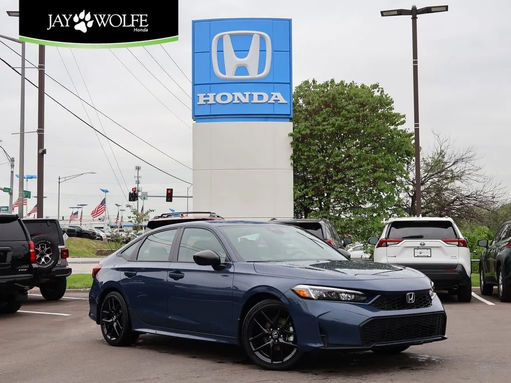 Used 2026 Honda Civic Sport with VIN 2HGFE4F82TH333253 for sale in Kansas City