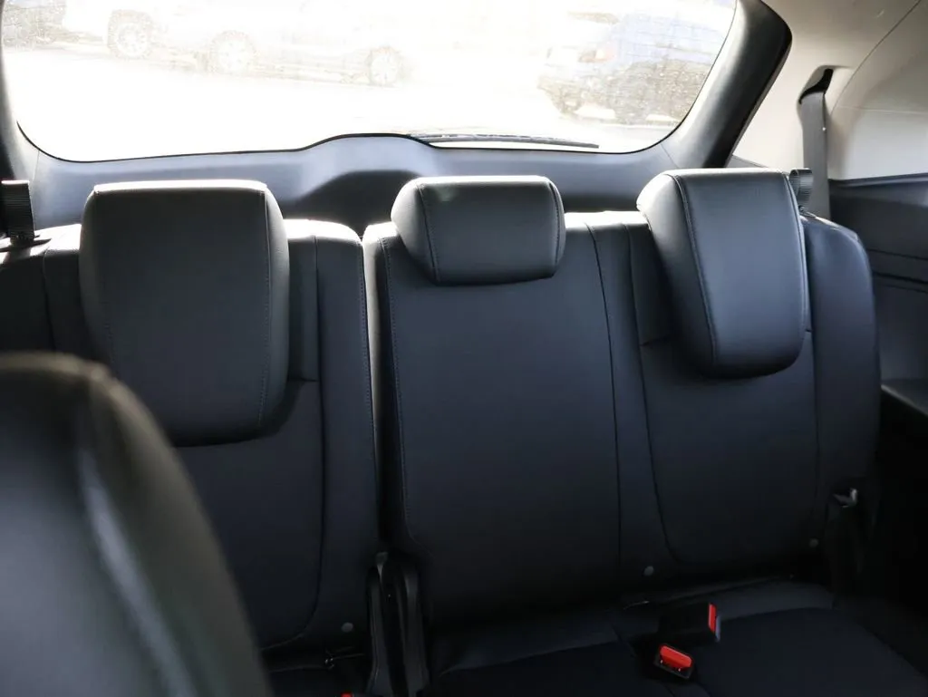 2026 Honda Odyssey EX-L - Photo 8