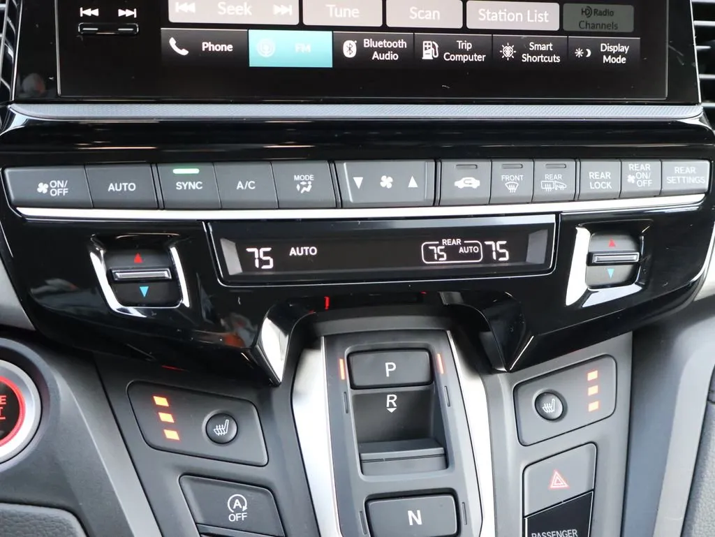 2026 Honda Odyssey EX-L - Photo 16