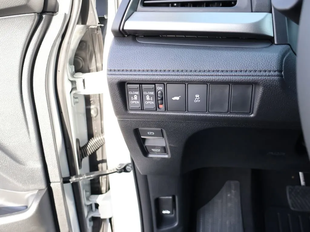 2026 Honda Odyssey EX-L - Photo 22