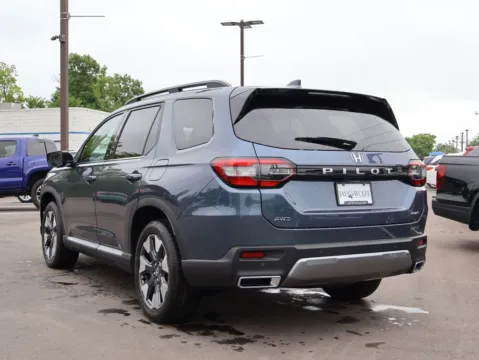 More photos of 2026 Honda Pilot Elite at Jay Wolfe Honda, MO