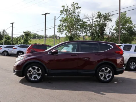 More photos of 2019 Honda CR-V EX-L at Jay Wolfe Honda, MO