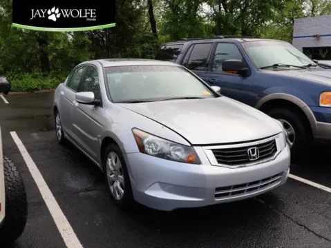 Silver 2009 Honda Accord Sdn EX-L for sale in Kansas City, MO