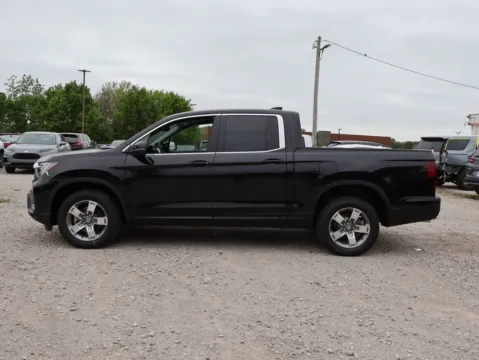 Photos of 2026 Honda Ridgeline Black Edition for sale in Kansas City, MO at Jay Wolfe Honda