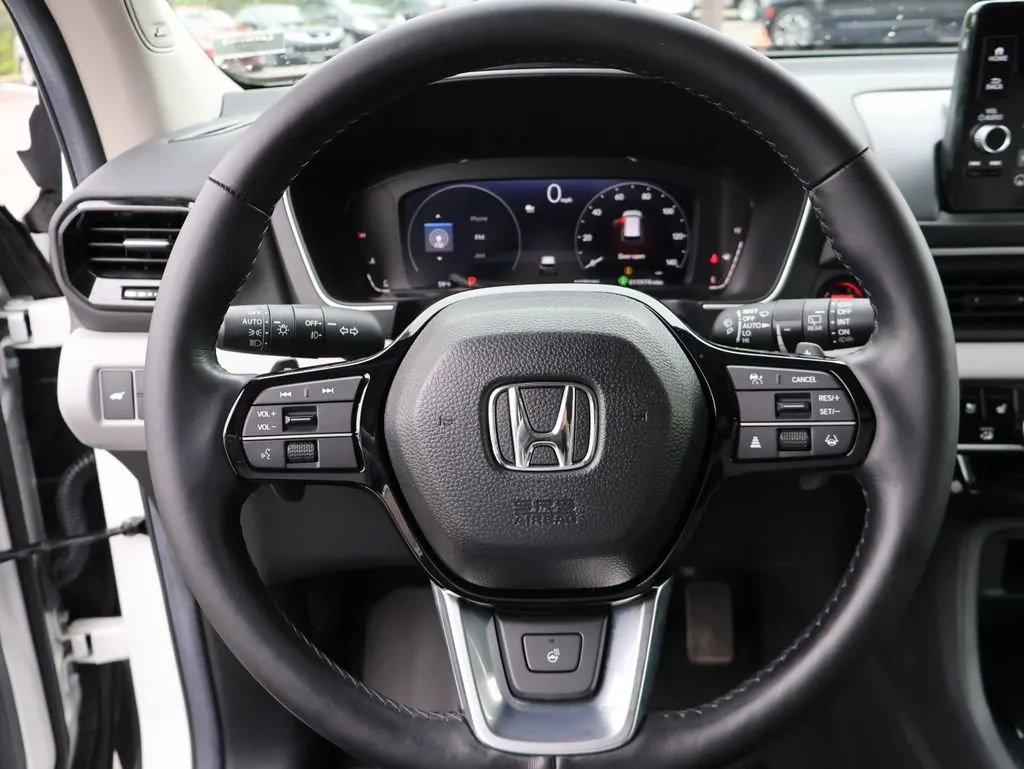 2025 Honda Pilot Elite - Photo 30