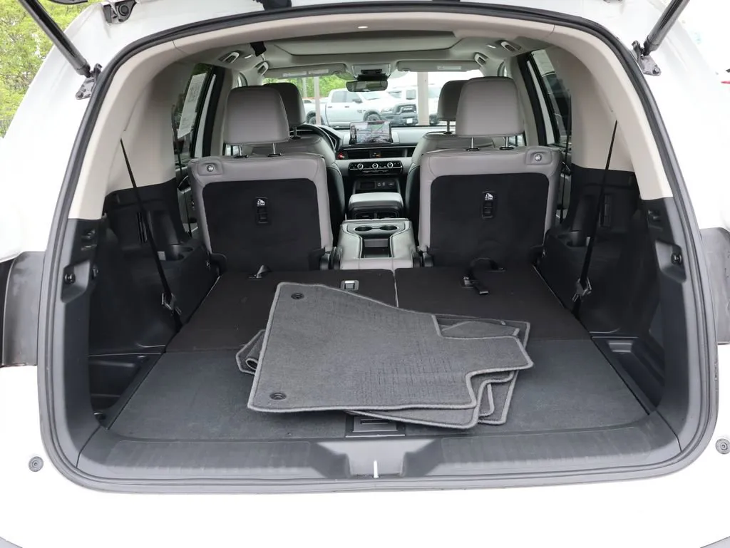 2025 Honda Pilot Elite - Photo 15