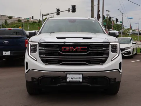 Photos of 2023 GMC Sierra 1500 SLT for sale in Kansas City, MO at Jay Wolfe Honda