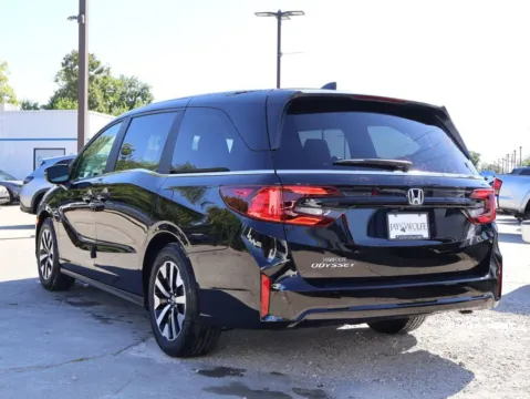 More photos of 2026 Honda Odyssey EX-L at Jay Wolfe Honda, MO