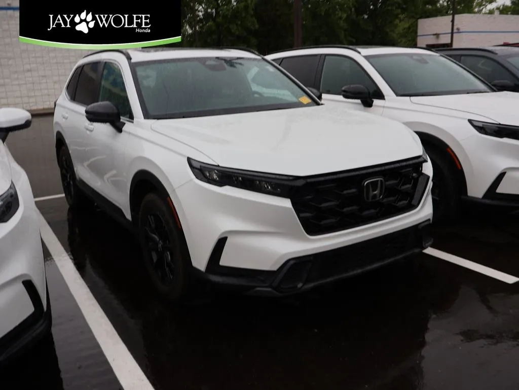 White 2023 Honda CR-V Hybrid Sport for sale in Kansas City, MO