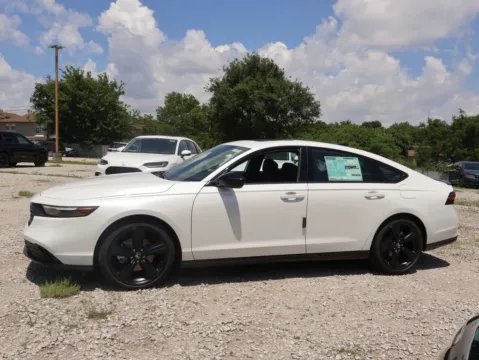 More photos of 2026 Honda Accord Hybrid Sport-L at Jay Wolfe Honda, MO