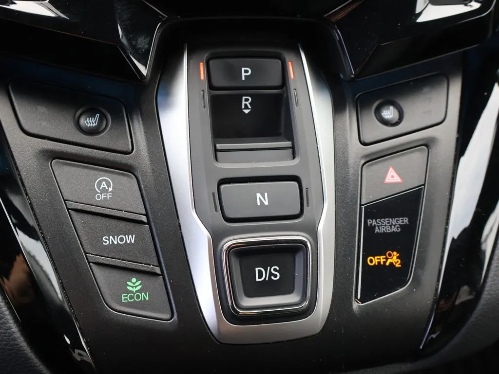 2024 Honda Odyssey Touring - Photo 25