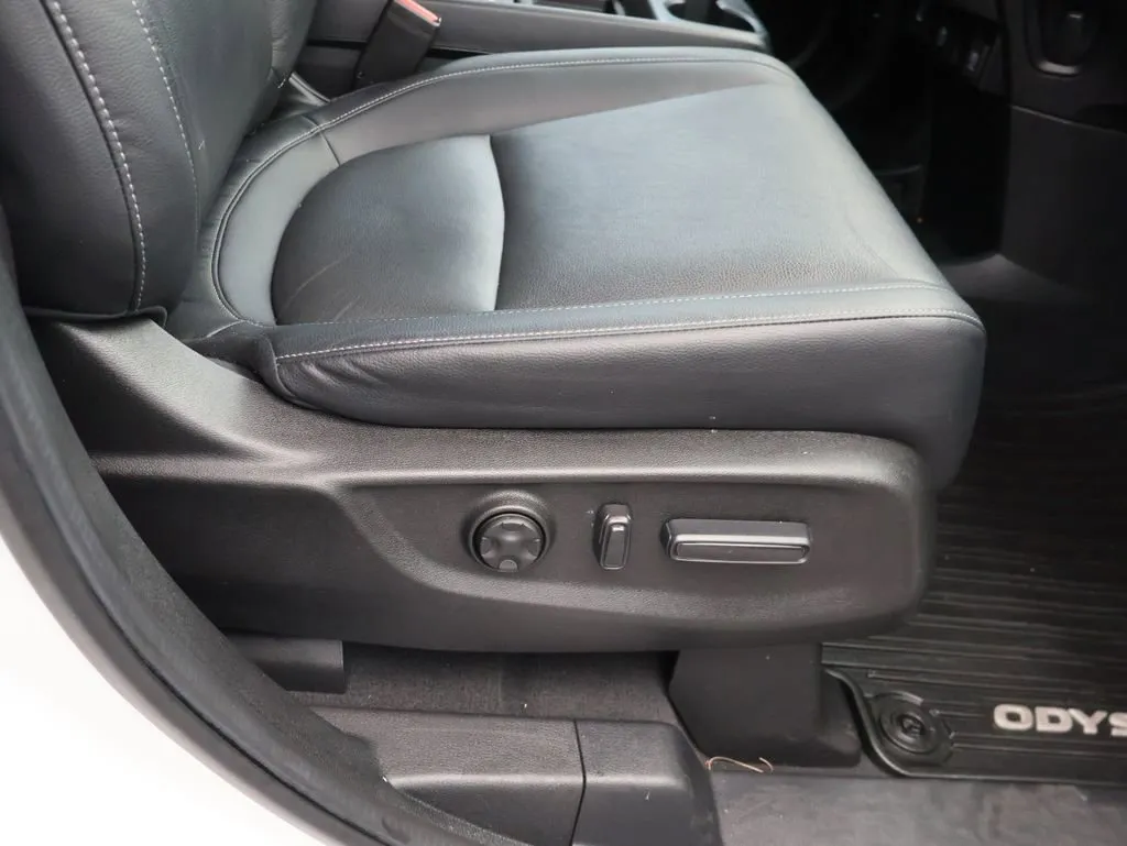 2024 Honda Odyssey Touring - Photo 10