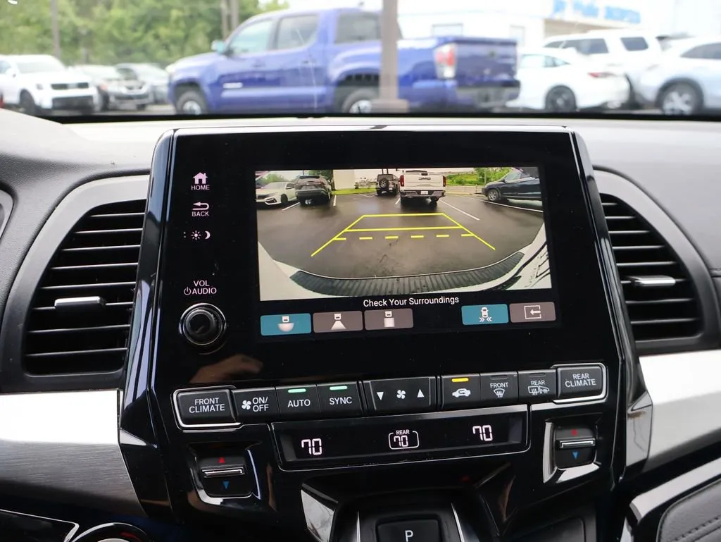 2024 Honda Odyssey Touring - Photo 23