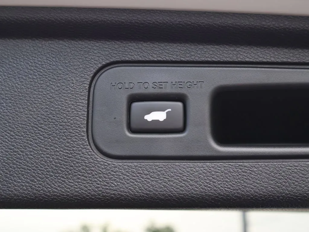 2024 Honda Odyssey Touring - Photo 17