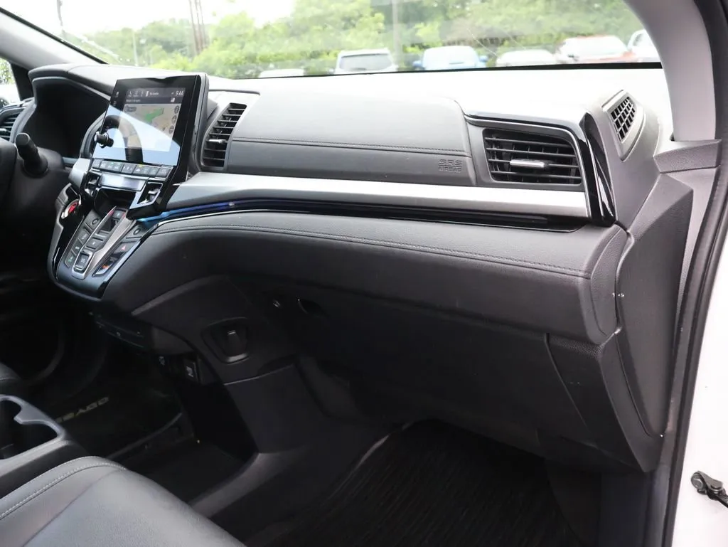 2024 Honda Odyssey Touring - Photo 9