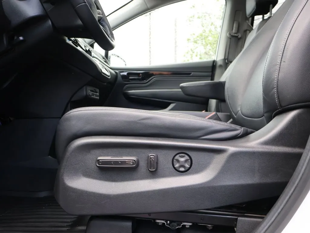 2024 Honda Odyssey Touring - Photo 35