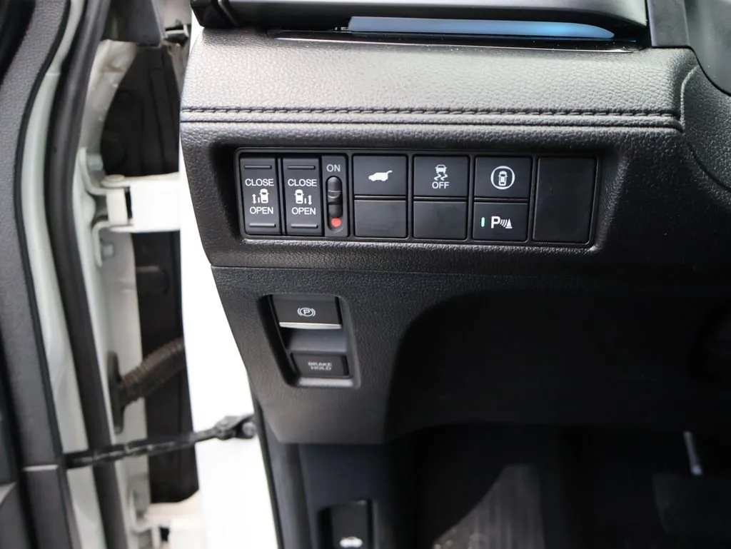 2024 Honda Odyssey Touring - Photo 33