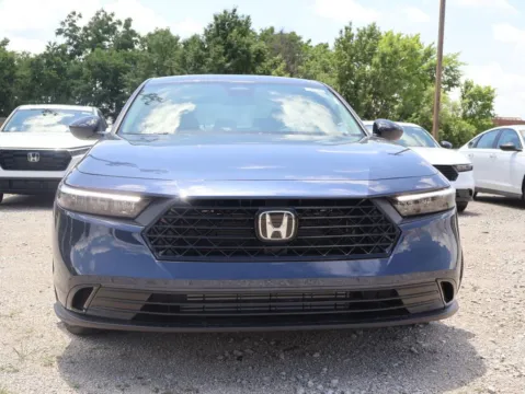 Photos of 2026 Honda Accord Sedan SE for sale in Kansas City, MO at Jay Wolfe Honda