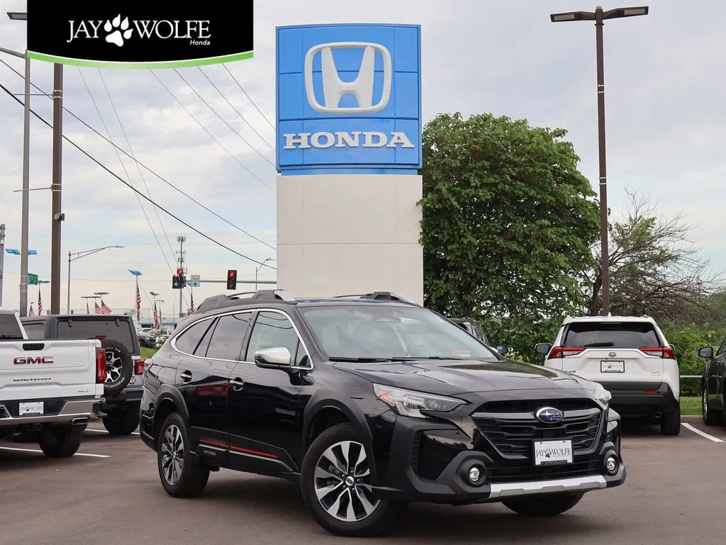 2024 Subaru Outback Touring XT's photo