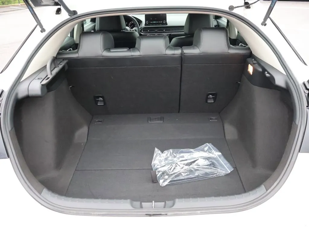 2024 Honda Civic Hatchback EX-L - Photo 15