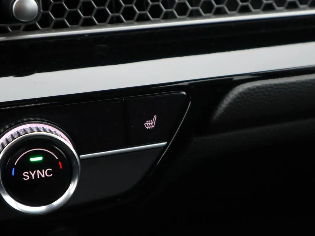 2024 Honda Civic Hatchback EX-L - Photo 22