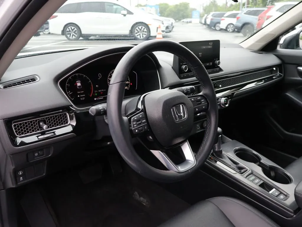 2024 Honda Civic Hatchback EX-L - Photo 16