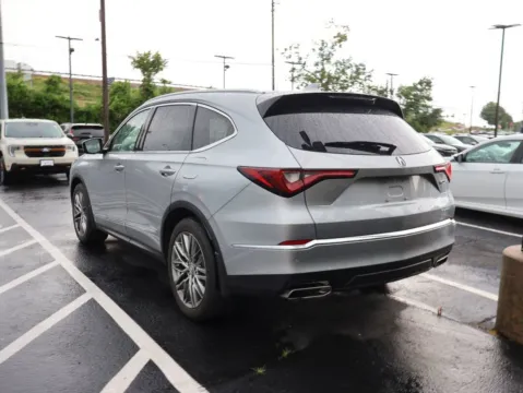 More photos of 2024 Acura MDX w/Advance Package at Jay Wolfe Honda, MO