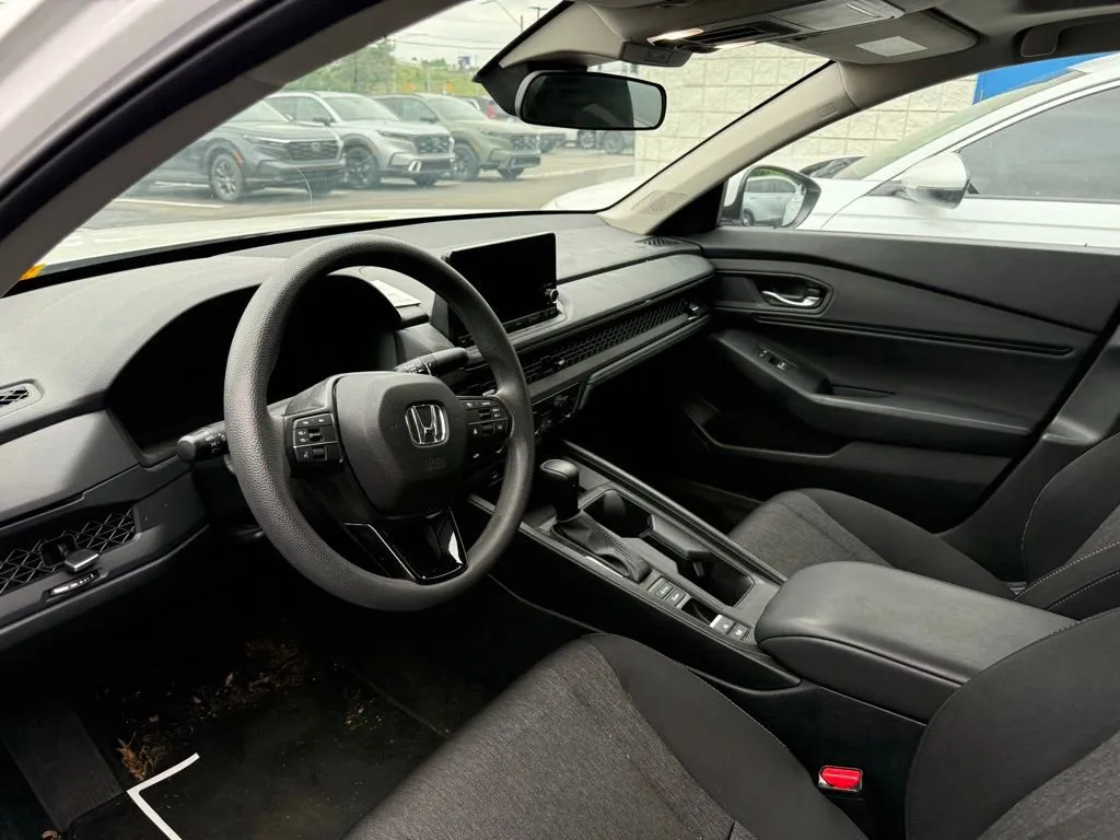 2023 Honda Accord EX - Photo 7