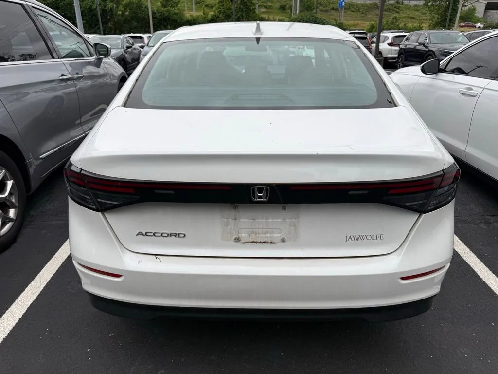 2023 Honda Accord EX - Photo 5