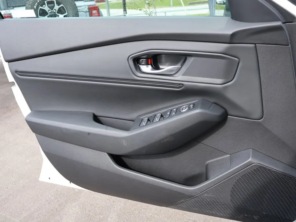 2023 Honda Accord EX - Photo 28