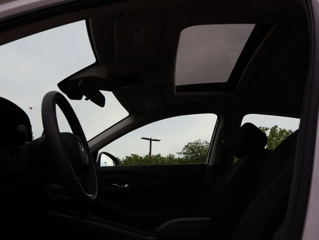 2023 Honda Accord EX - Photo 30