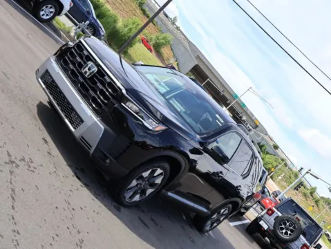 Another view of 2026 Honda Pilot Elite for sale in Kansas City, MO at Jay Wolfe Honda