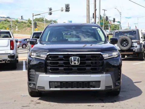 Photos of 2026 Honda Pilot Elite for sale in Kansas City, MO at Jay Wolfe Honda