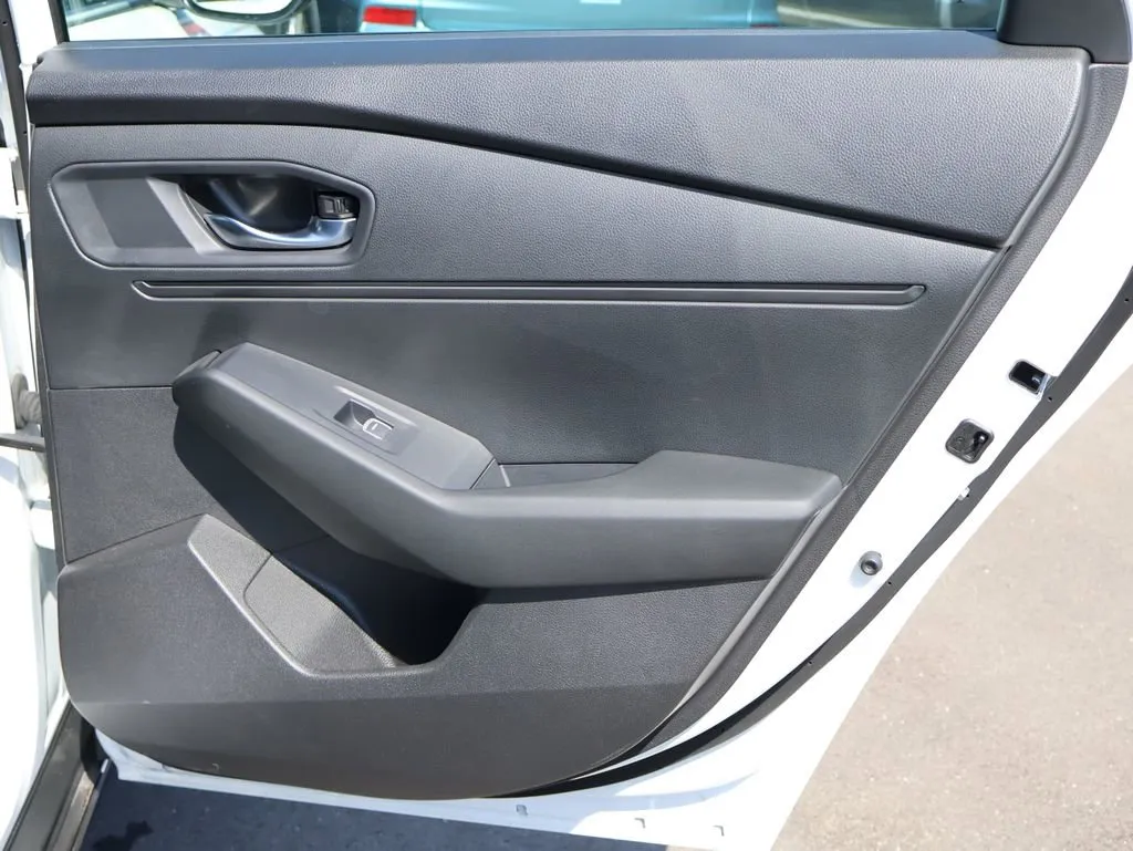 2023 Honda Accord Hybrid Sport - Photo 14