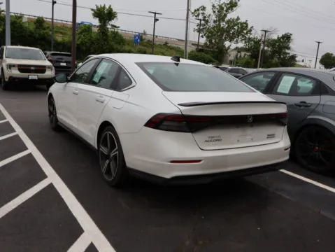 More photos of 2023 Honda Accord Hybrid Sport at Jay Wolfe Honda, MO