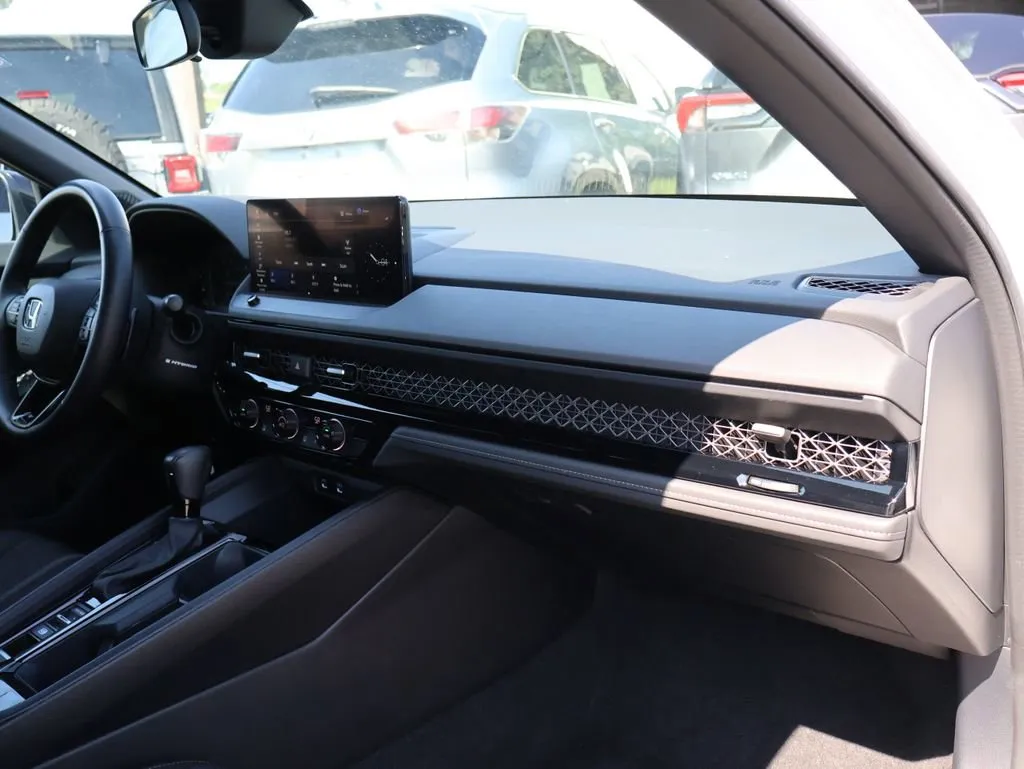 2023 Honda Accord Hybrid Sport - Photo 9