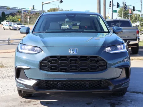 Photos of 2027 Honda HR-V LX for sale in Kansas City, MO at Jay Wolfe Honda